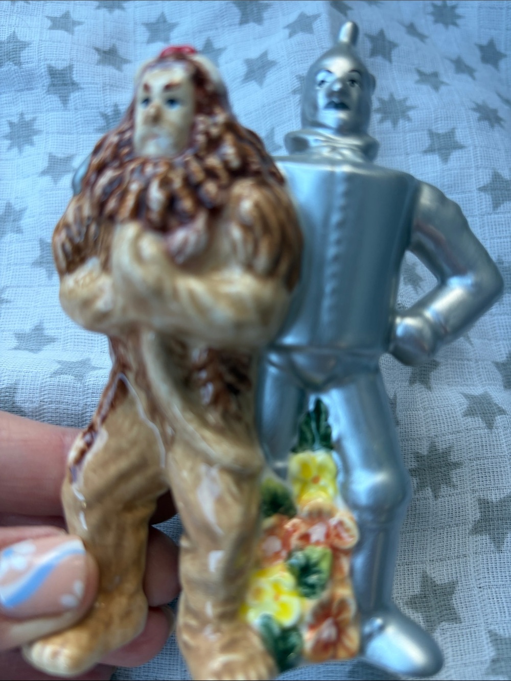 Classic Wizard of Oz Salt and Pepper – Multi-Color Collectible - Picture 7 of 8
